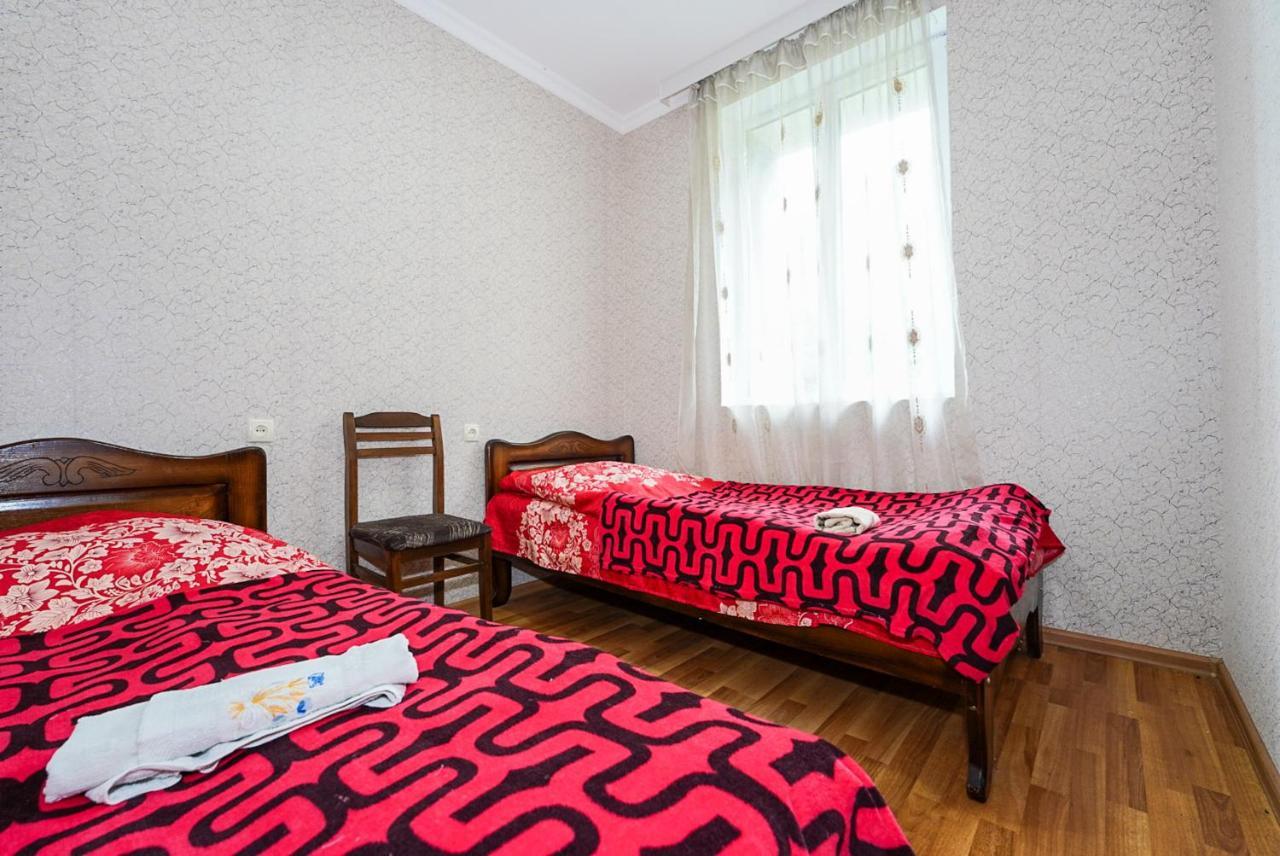 Bori'S Guesthouse Ушгули Экстерьер фото