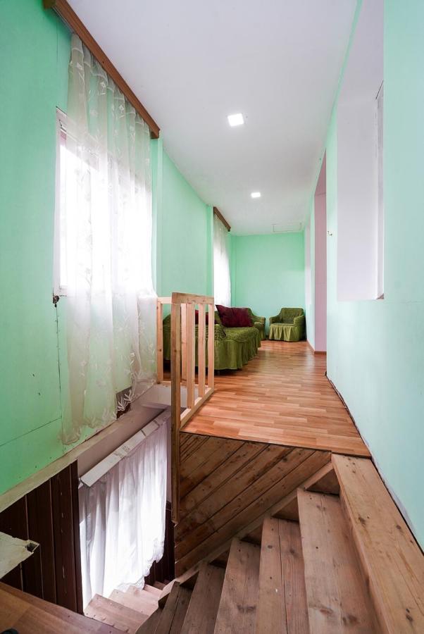 Bori'S Guesthouse Ушгули Экстерьер фото