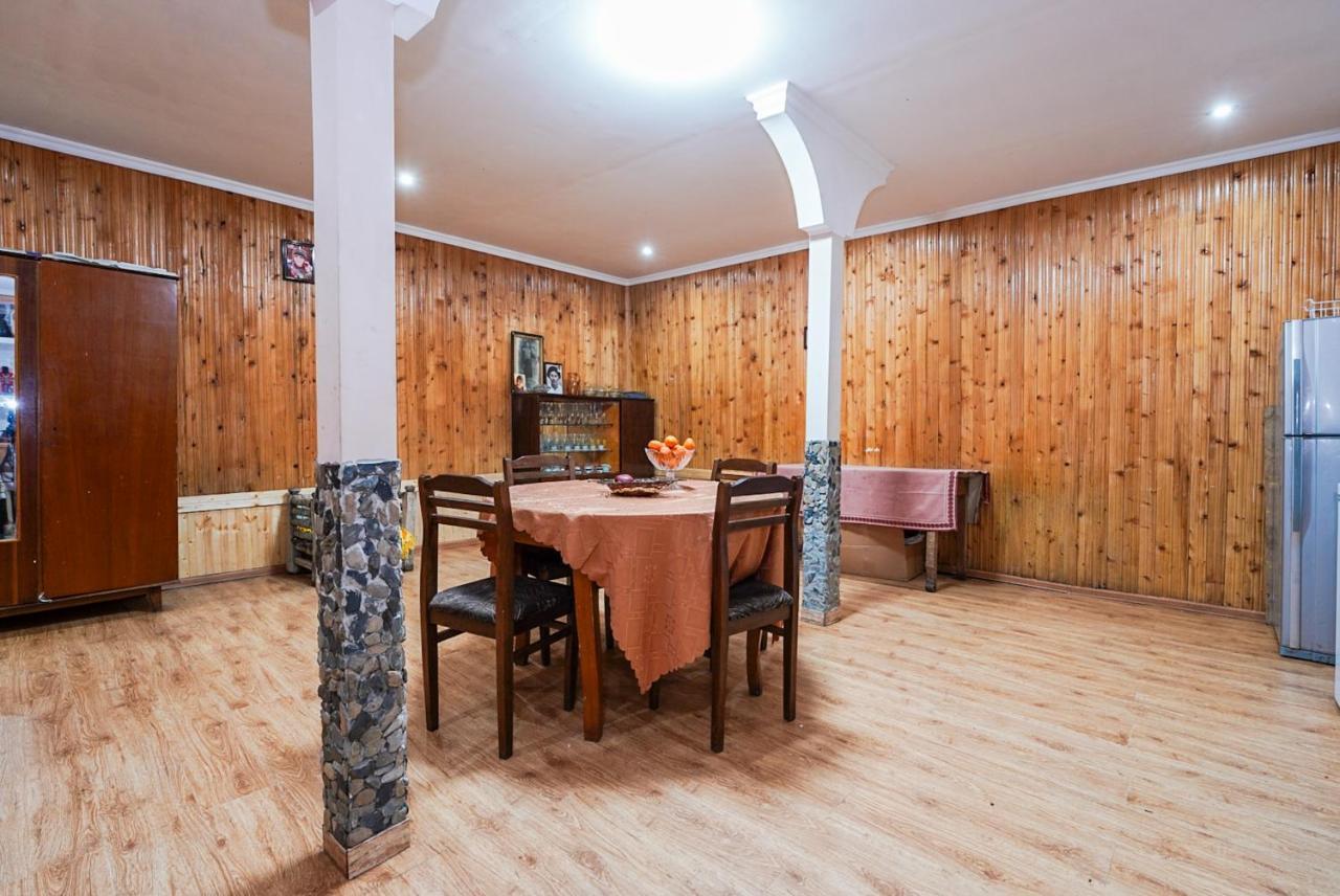 Bori'S Guesthouse Ушгули Экстерьер фото